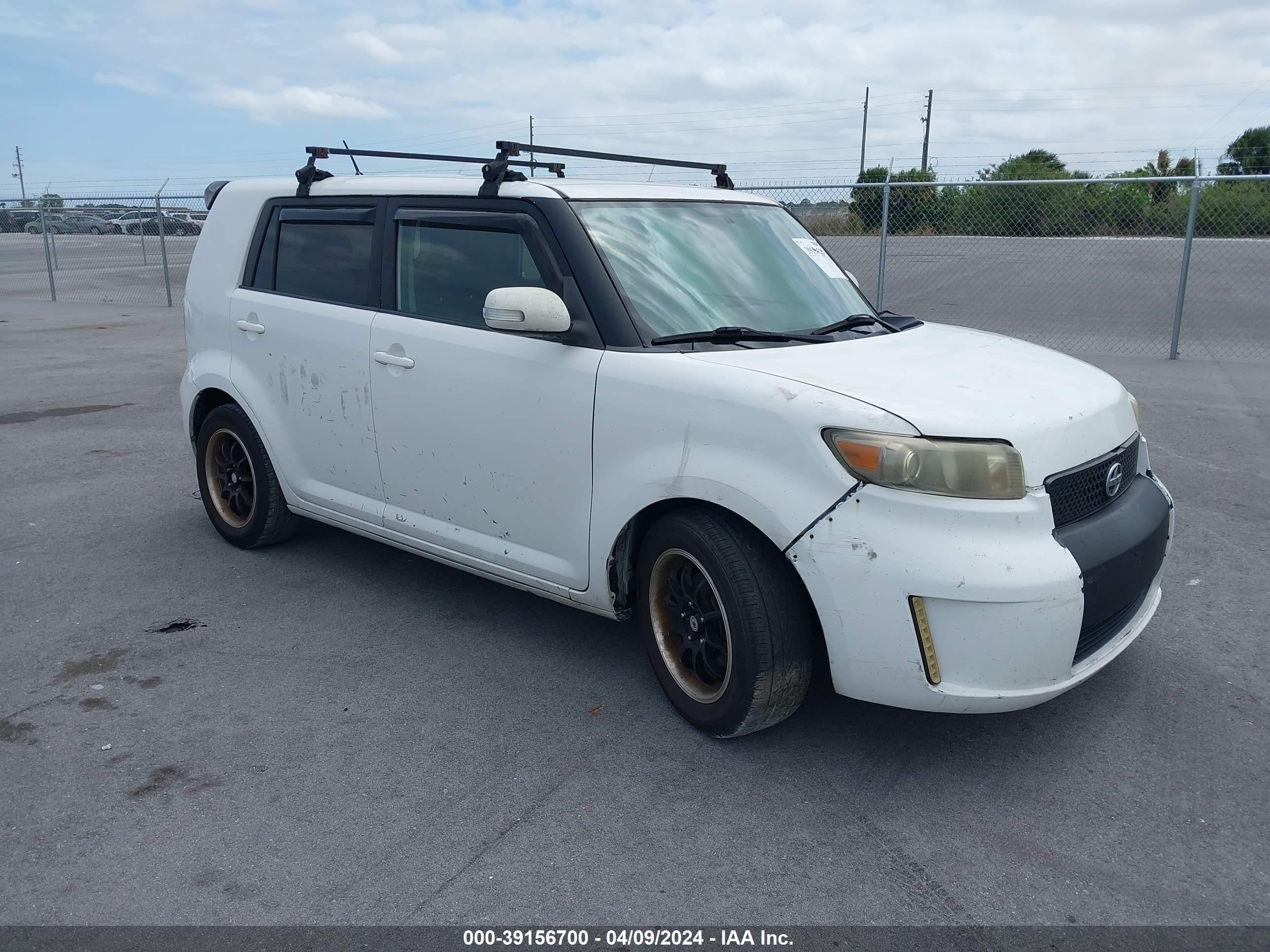 SCION XB 2008 jtlke50e881032613