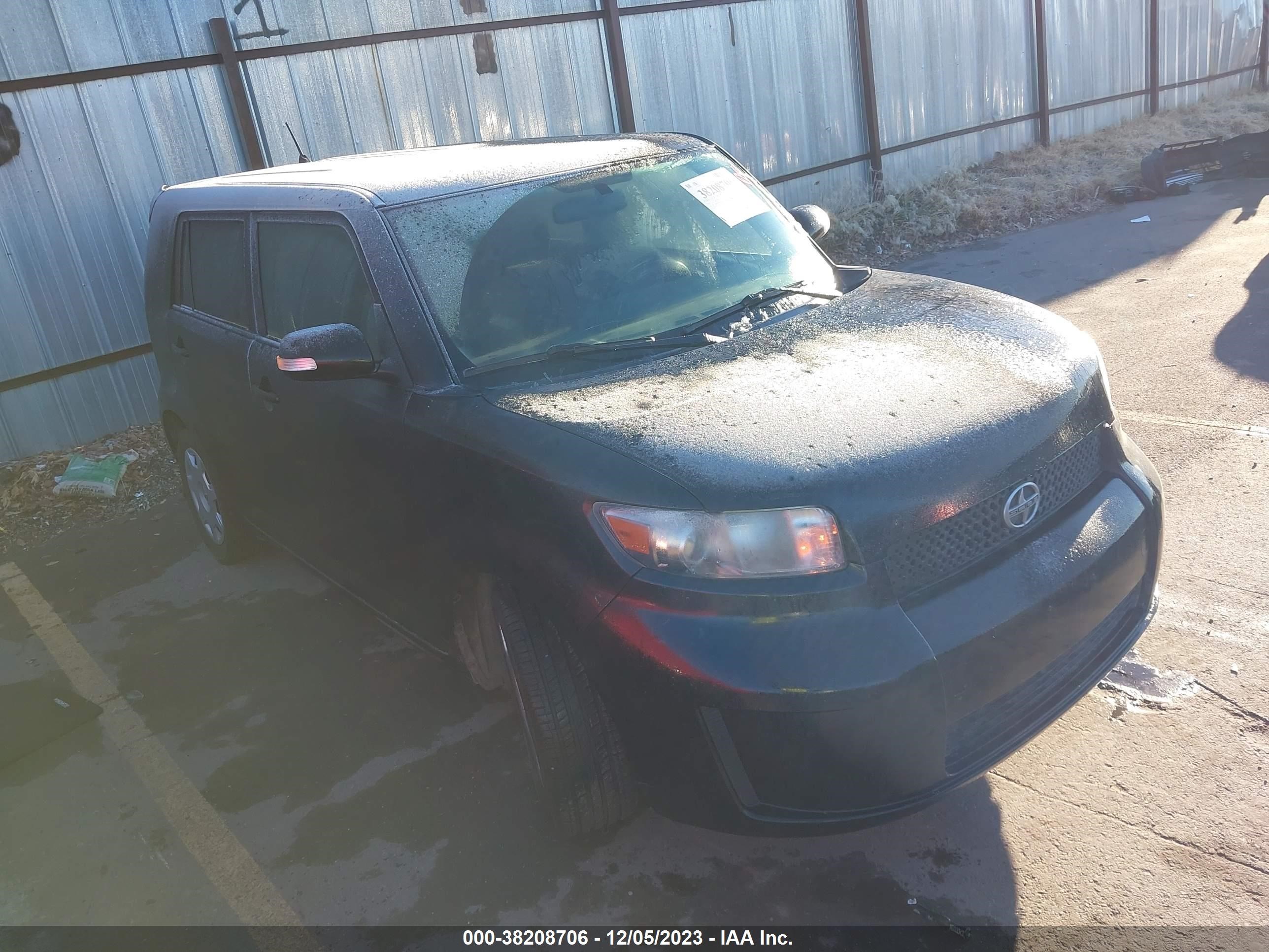 SCION XB 2009 jtlke50e891062258