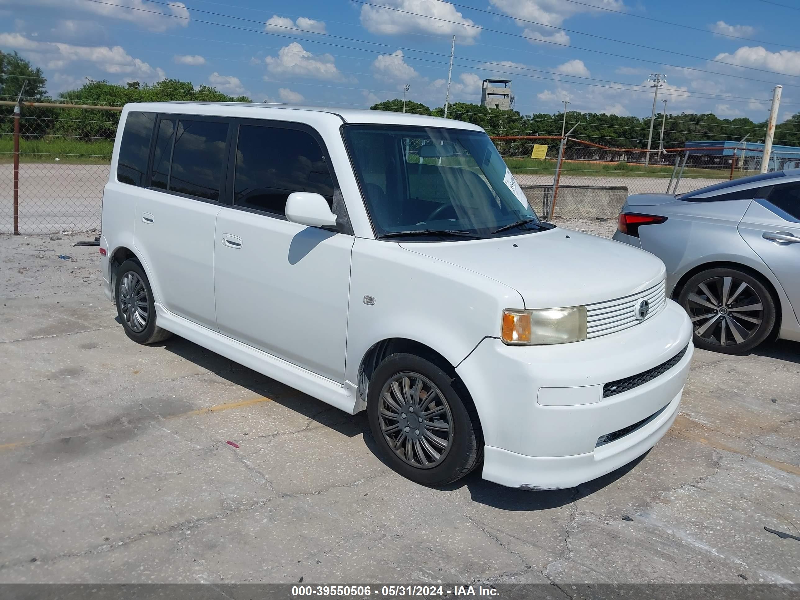 SCION XB 2005 jtlkt324450218536