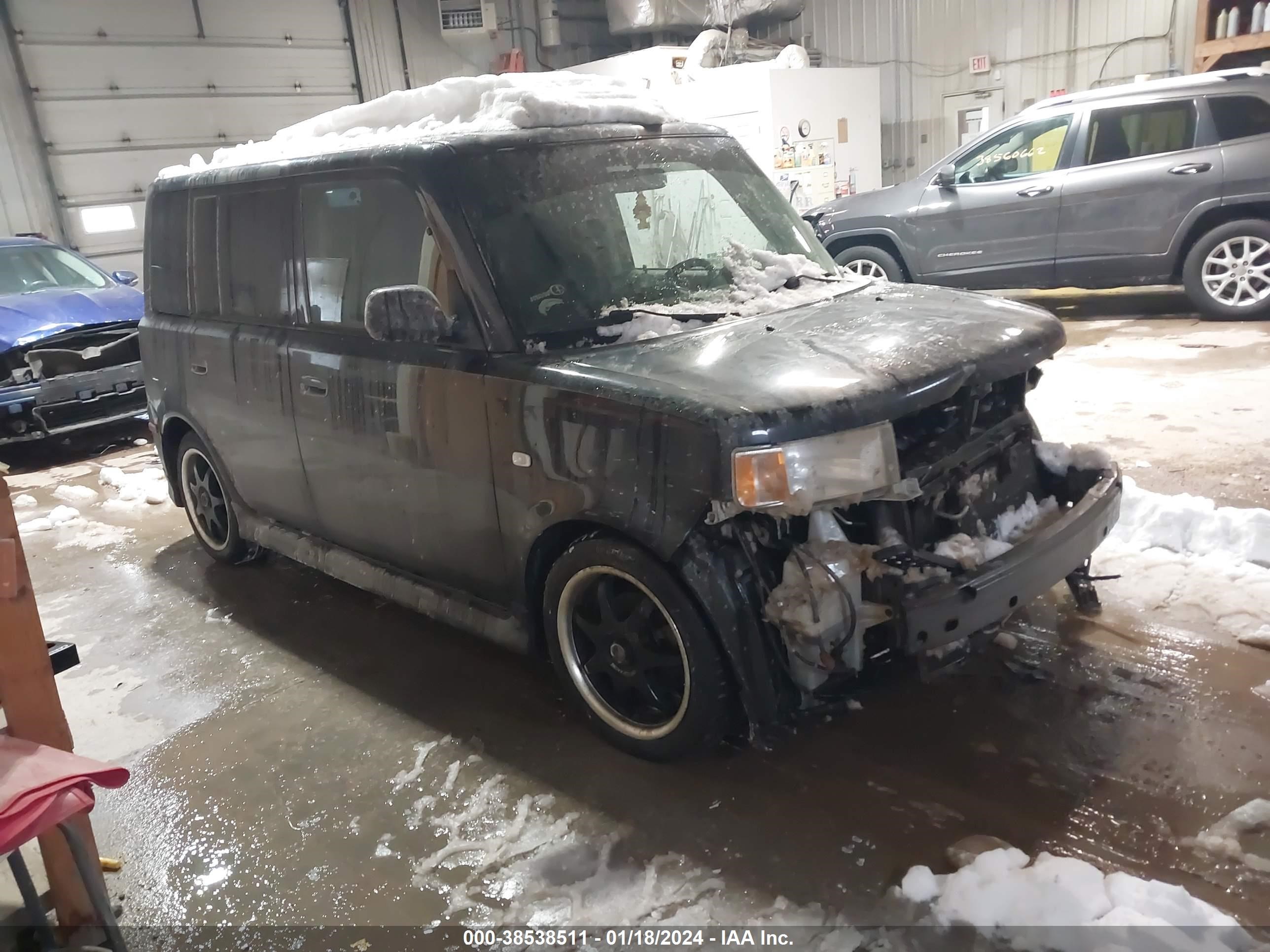 SCION XB 2005 jtlkt324550199589