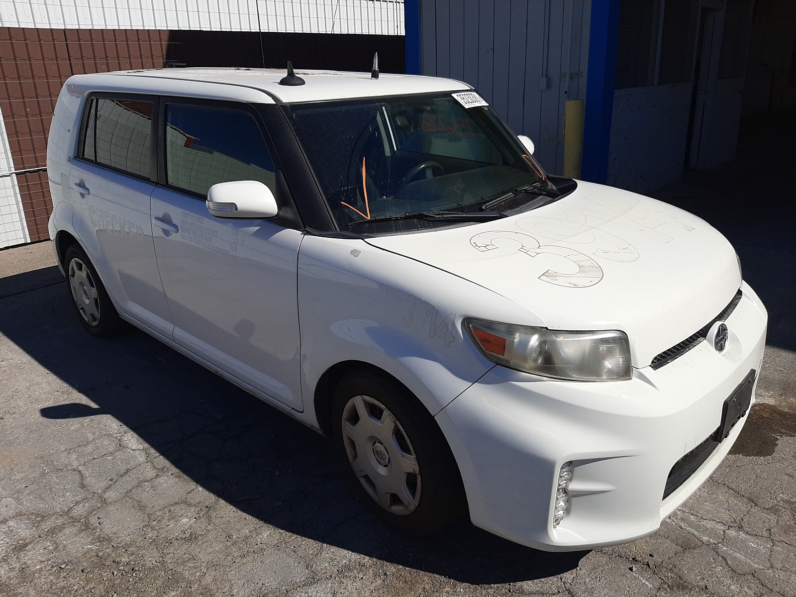 TOYOTA SCION XB 2013 jtlze4fe0dj038920