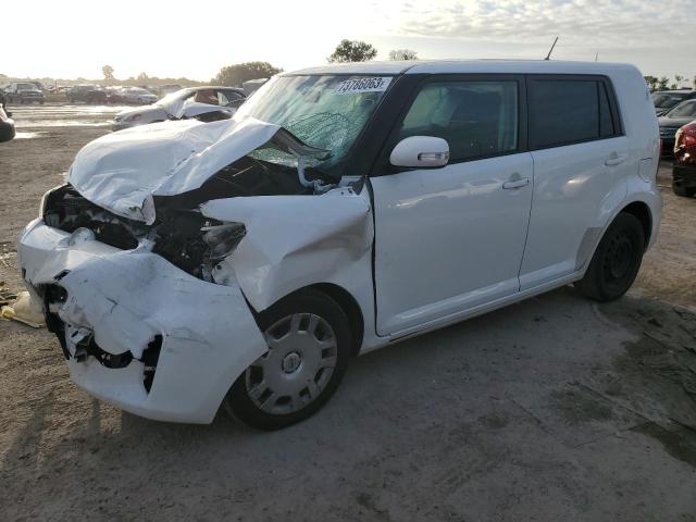 TOYOTA SCION 2014 jtlze4fe2ej056224