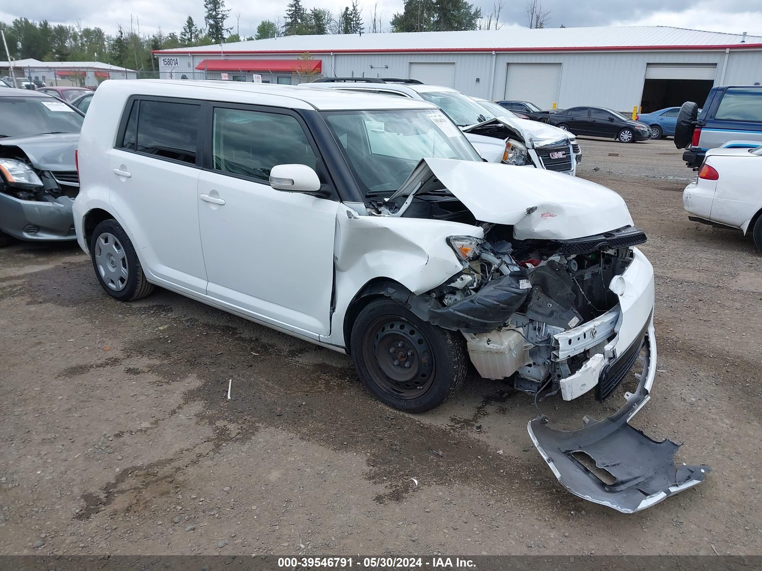 SCION XB 2014 jtlze4fe3ej057334