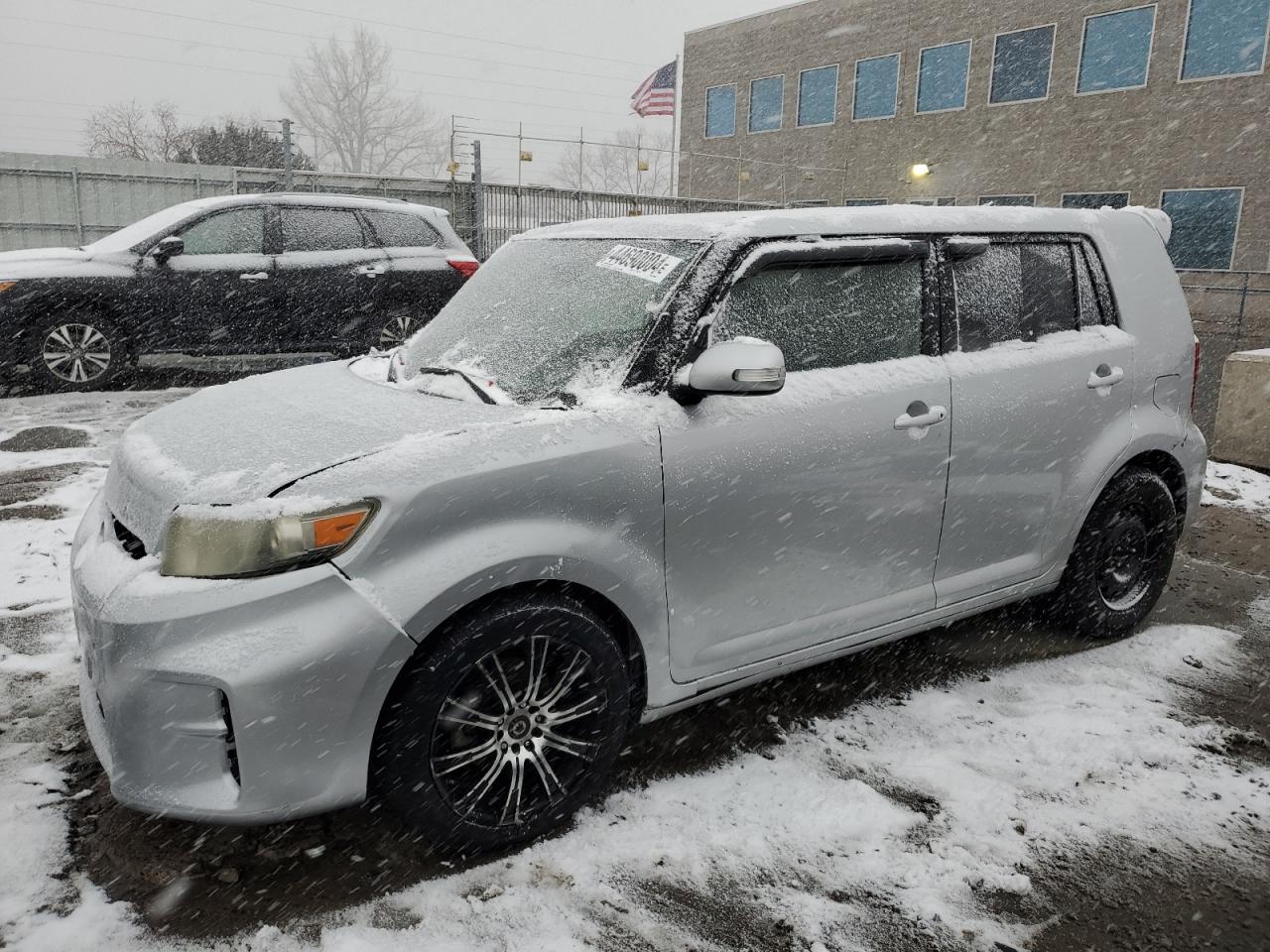 SCION XB 2011 jtlze4fe4b1124406