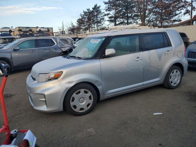 TOYOTA SCION 2011 jtlze4fe6b1132524