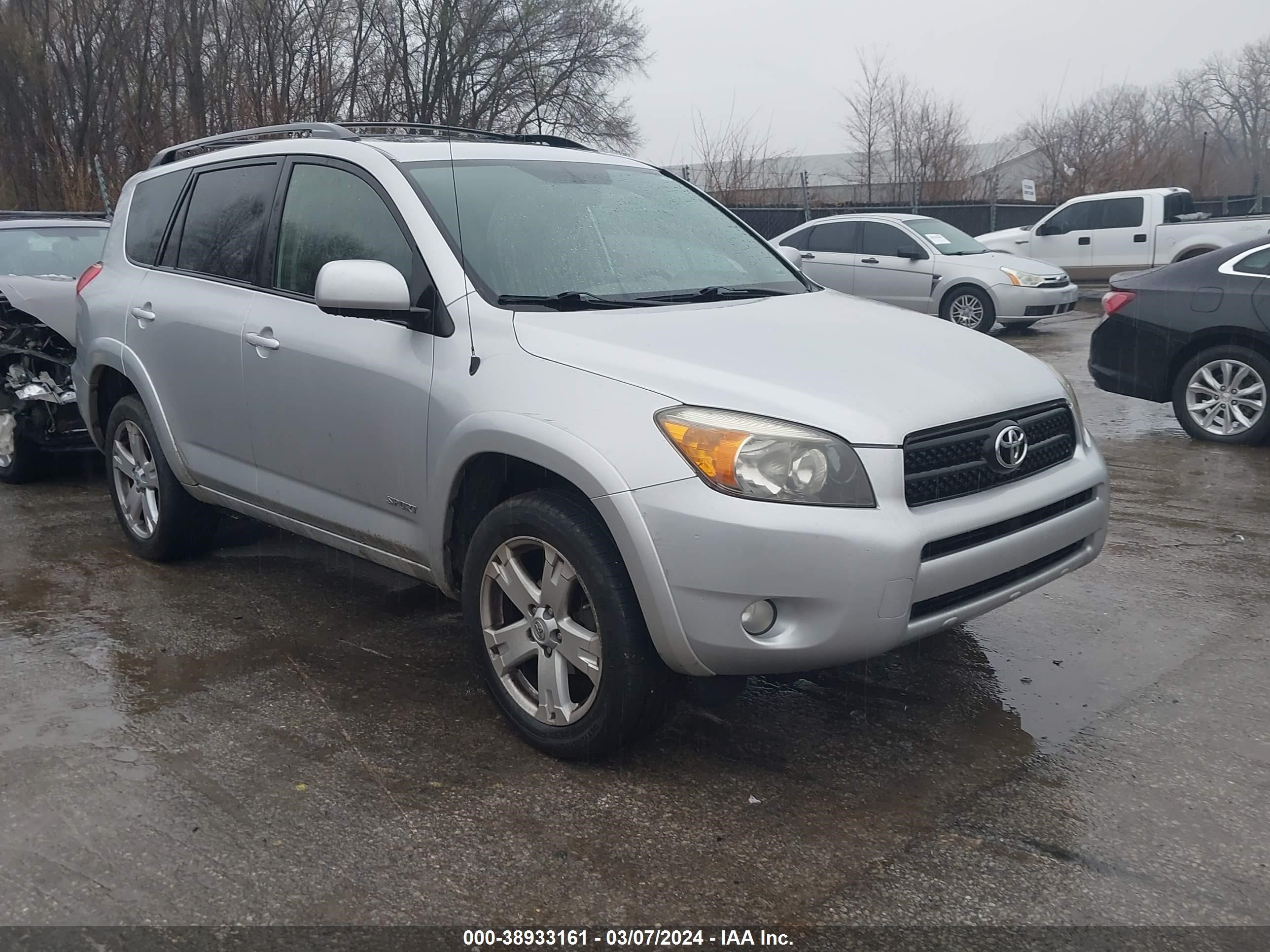 TOYOTA RAV 4 2007 jtmbd32v375062576