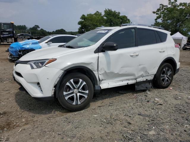 TOYOTA RAV4 LE 2018 jtmbfrev0jj197649