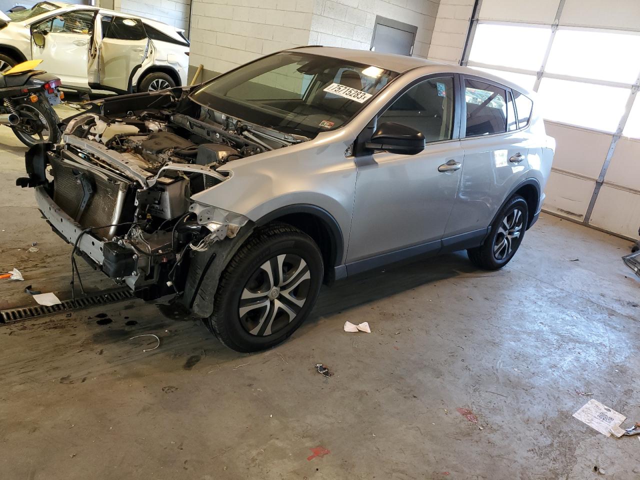 TOYOTA RAV 4 2018 jtmbfrev0jj228768