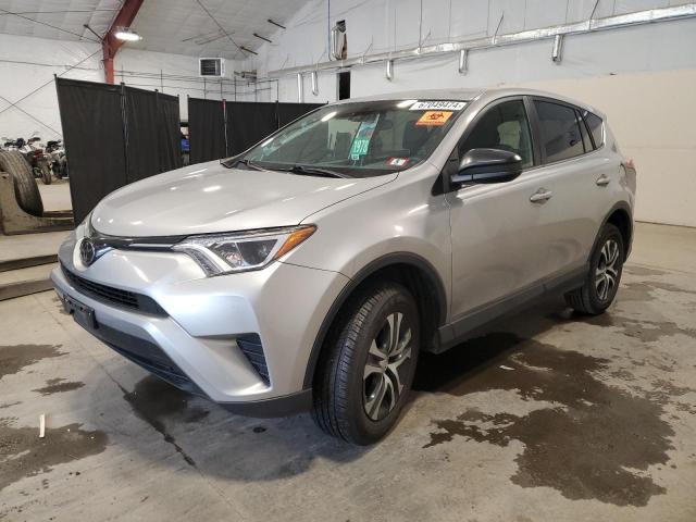 TOYOTA RAV4 LE 2018 jtmbfrev0jj229127