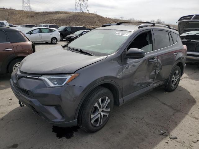 TOYOTA RAV4 LE 2017 jtmbfrev1hj702057