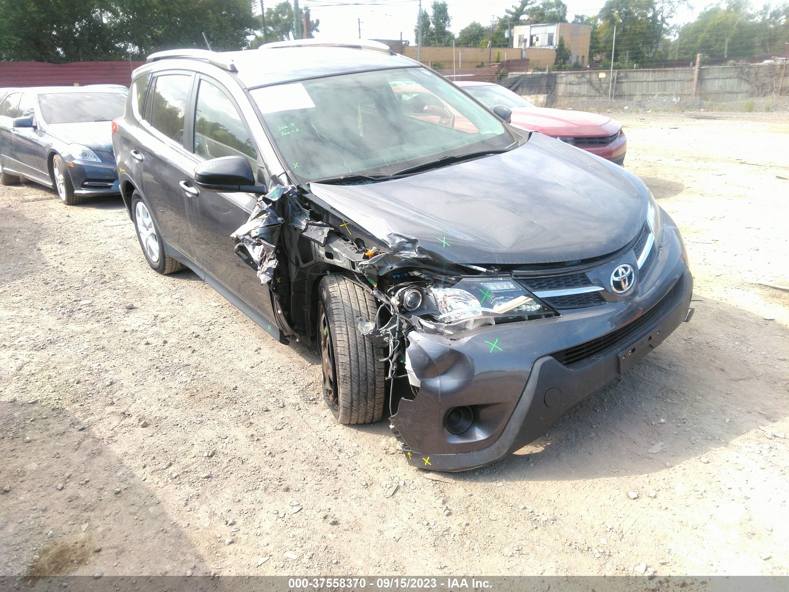 TOYOTA RAV 4 2015 jtmbfrev2fj028188