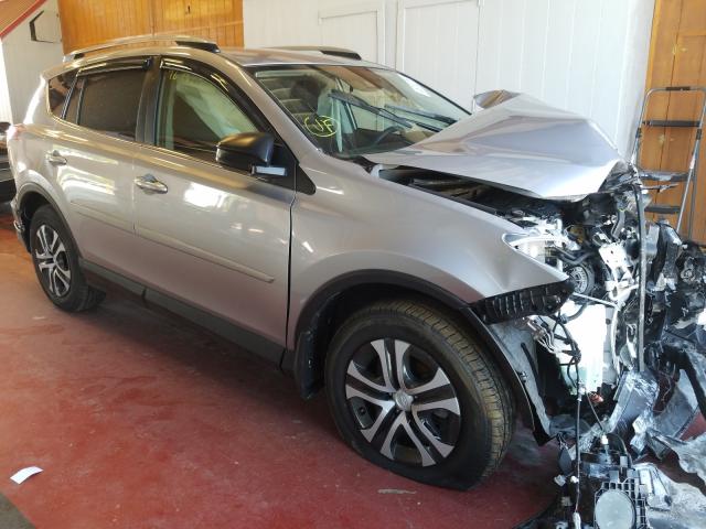 TOYOTA RAV4 LE 2018 jtmbfrev2jd254819