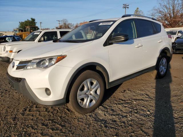 TOYOTA RAV4 LE 2015 jtmbfrev3fd111501