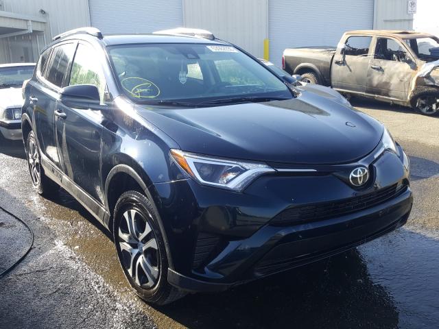 TOYOTA RAV4 LE 2017 jtmbfrev3hj711276