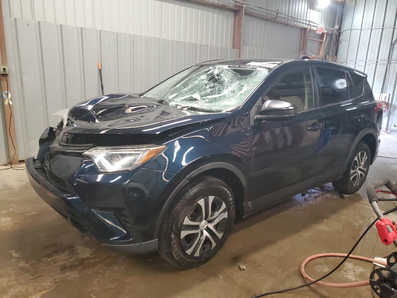 TOYOTA RAV 4 2018 jtmbfrev3jj206828