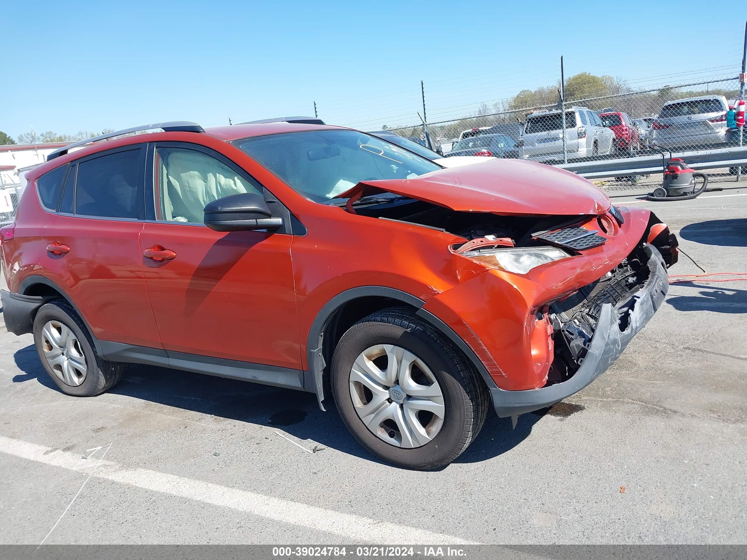 TOYOTA RAV 4 2015 jtmbfrev4fj018858