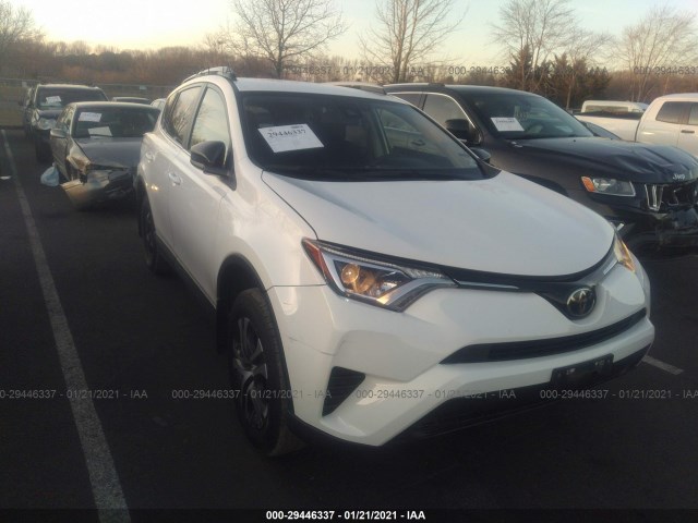 TOYOTA RAV4 LE 2017 jtmbfrev4hj111897