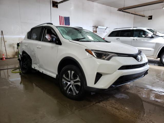 TOYOTA RAV4 LE 2017 jtmbfrev4hj120728