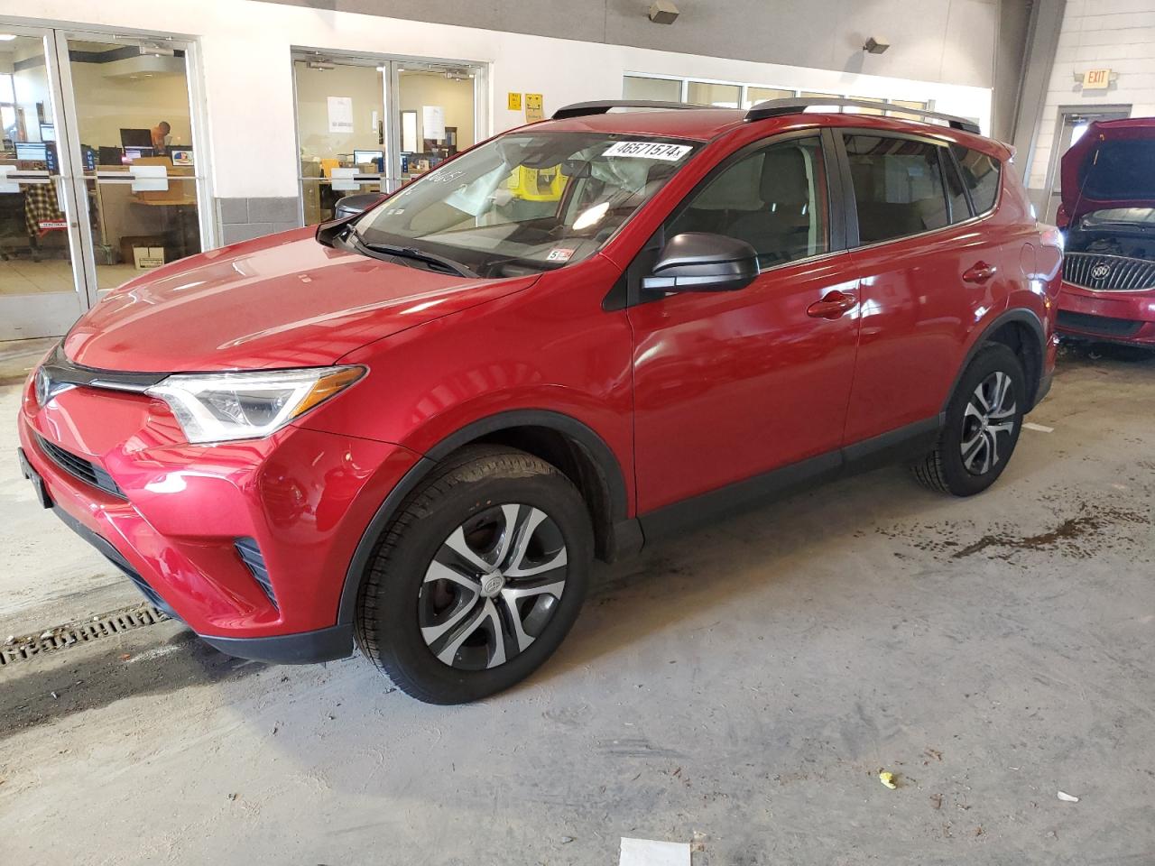 TOYOTA RAV 4 2017 jtmbfrev4hj133589