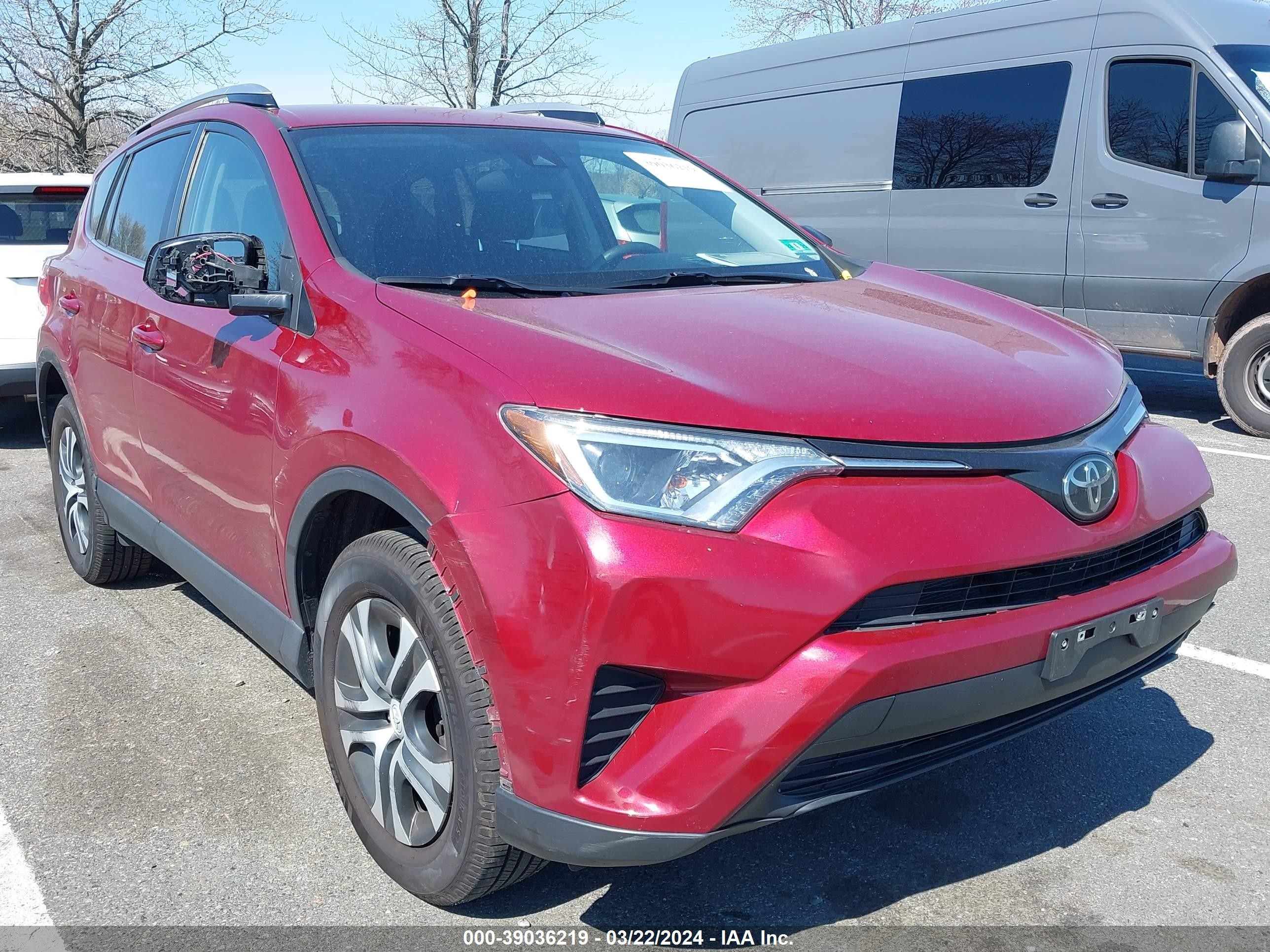 TOYOTA RAV 4 2018 jtmbfrev4jd233910