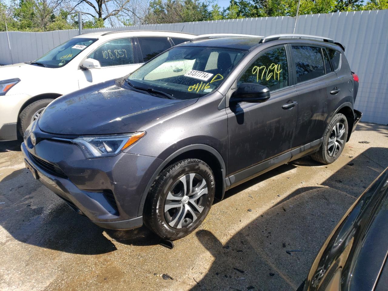 TOYOTA RAV 4 2017 jtmbfrev5hj129809