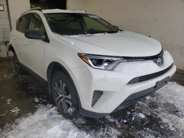 TOYOTA RAV4 LE 2017 jtmbfrev5hj712395