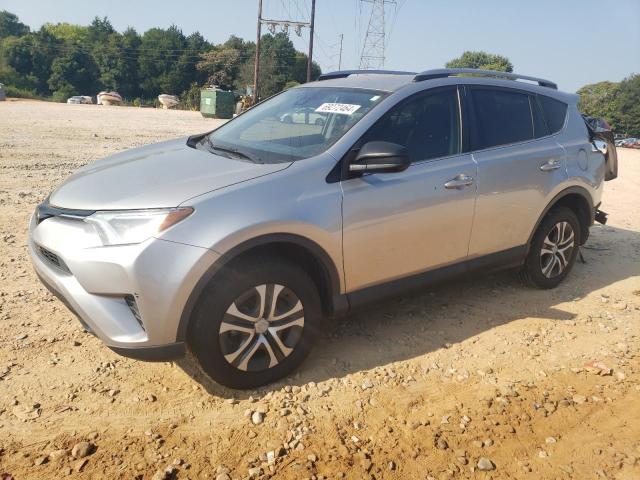 TOYOTA RAV4 LE 2018 jtmbfrev5jj206409