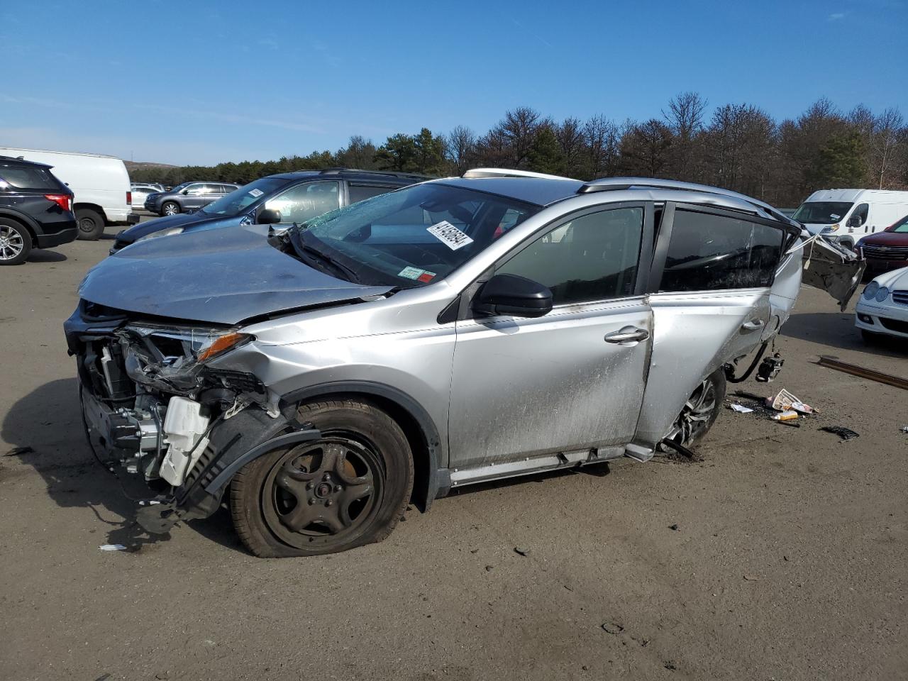 TOYOTA RAV 4 2018 jtmbfrev5ju260163