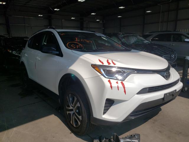 TOYOTA RAV4 LE 2017 jtmbfrev6hj139717