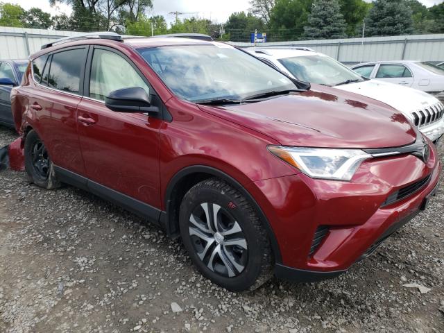 TOYOTA RAV4 LE 2018 jtmbfrev6jd240874