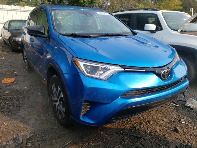 TOYOTA RAV4 LE 2018 jtmbfrev6jd256167