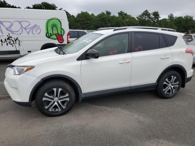 TOYOTA RAV4 LE 2018 jtmbfrev6jj218035