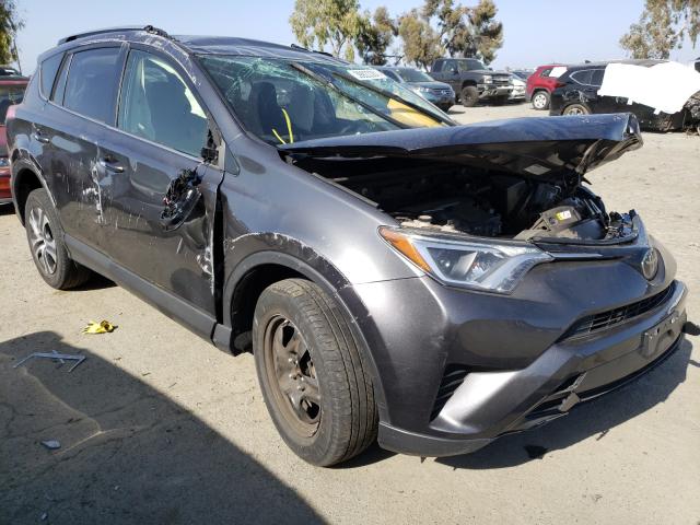 TOYOTA RAV4 LE 2018 jtmbfrev6jj735660