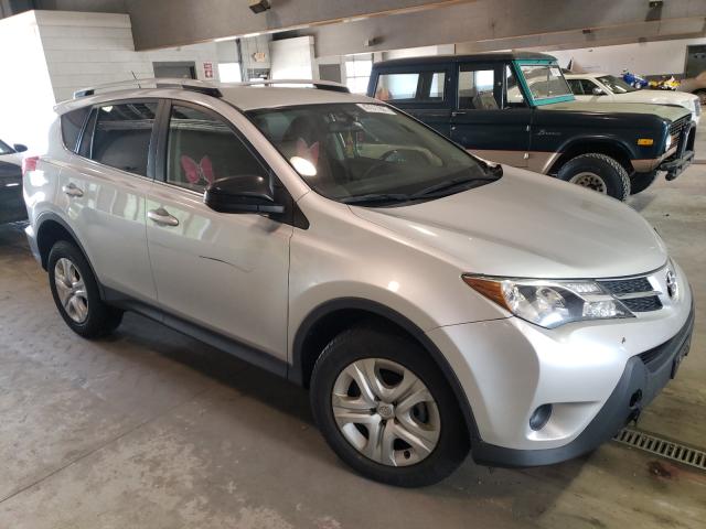 TOYOTA RAV4 LE 2015 jtmbfrev7fd143125