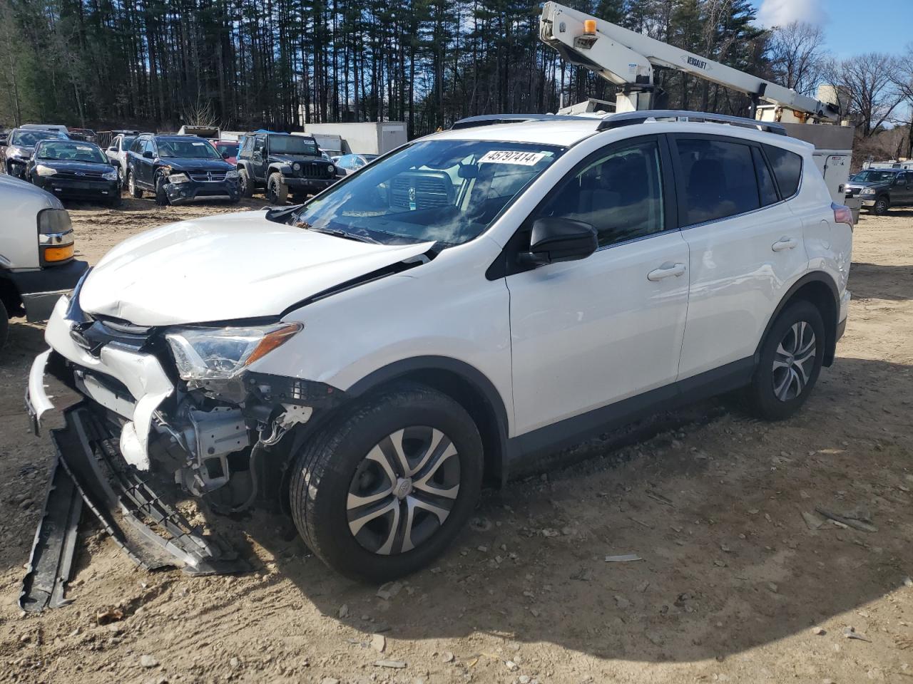 TOYOTA RAV 4 2017 jtmbfrev7hj156087