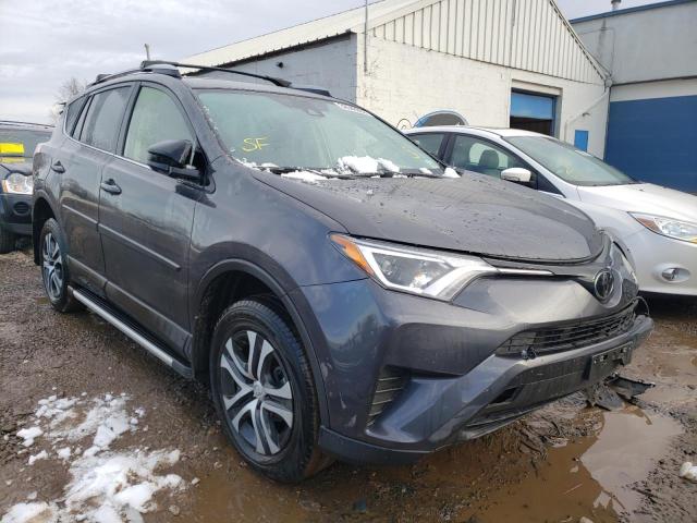 TOYOTA RAV4 LE 2018 jtmbfrev7jj182047