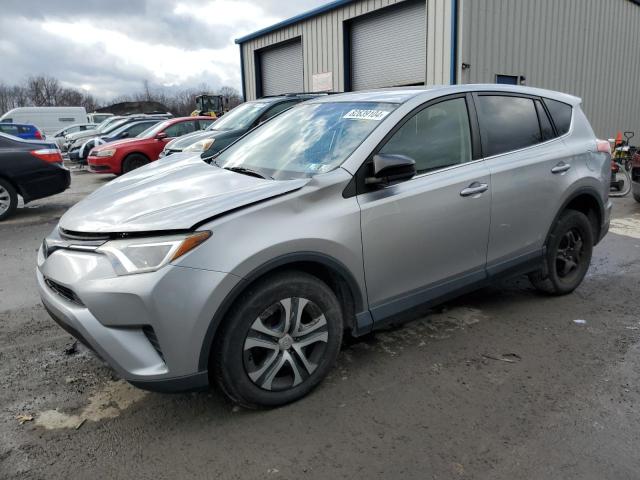 TOYOTA RAV4 LE 2018 jtmbfrev7jj195171