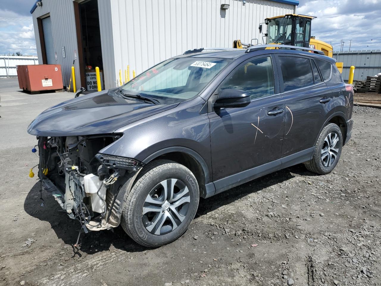 TOYOTA RAV 4 2018 jtmbfrev7jj227228