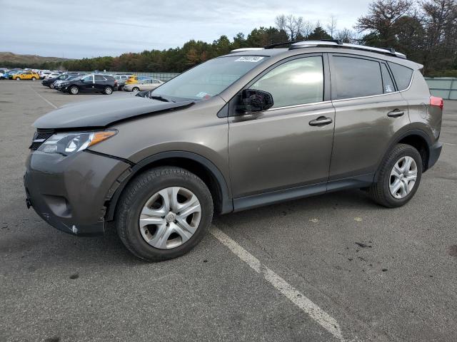 TOYOTA RAV4 LE 2015 jtmbfrev8fd097837