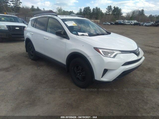 TOYOTA RAV4 2017 jtmbfrev8hd202640