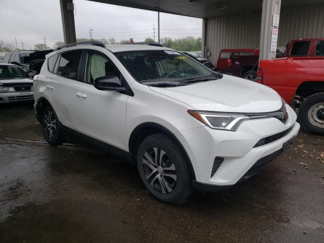 TOYOTA RAV4 LE 2017 jtmbfrev8hj110705