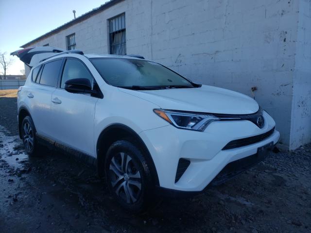 TOYOTA RAV4 LE 2017 jtmbfrev8hj709801