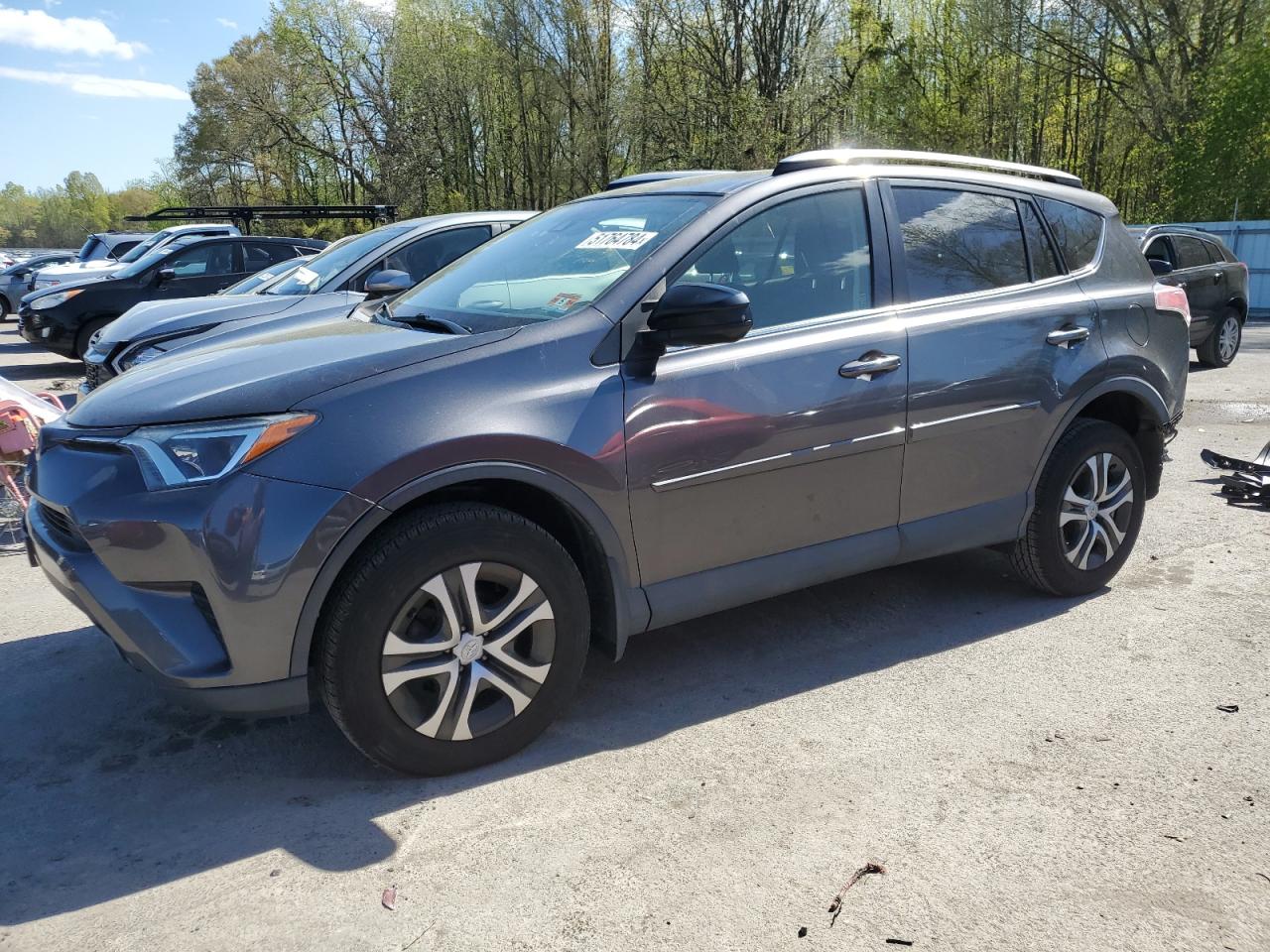 TOYOTA RAV 4 2017 jtmbfrev9hj150095