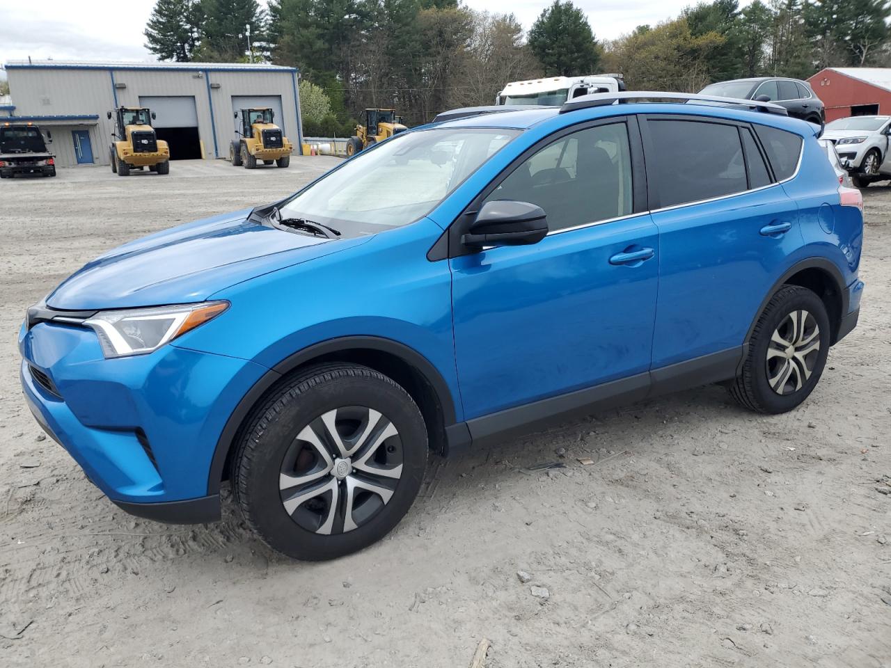 TOYOTA RAV 4 2017 jtmbfrev9hj153174