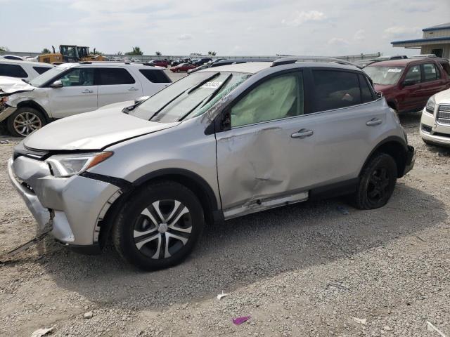 TOYOTA RAV4 LE 2018 jtmbfrevxjj207295