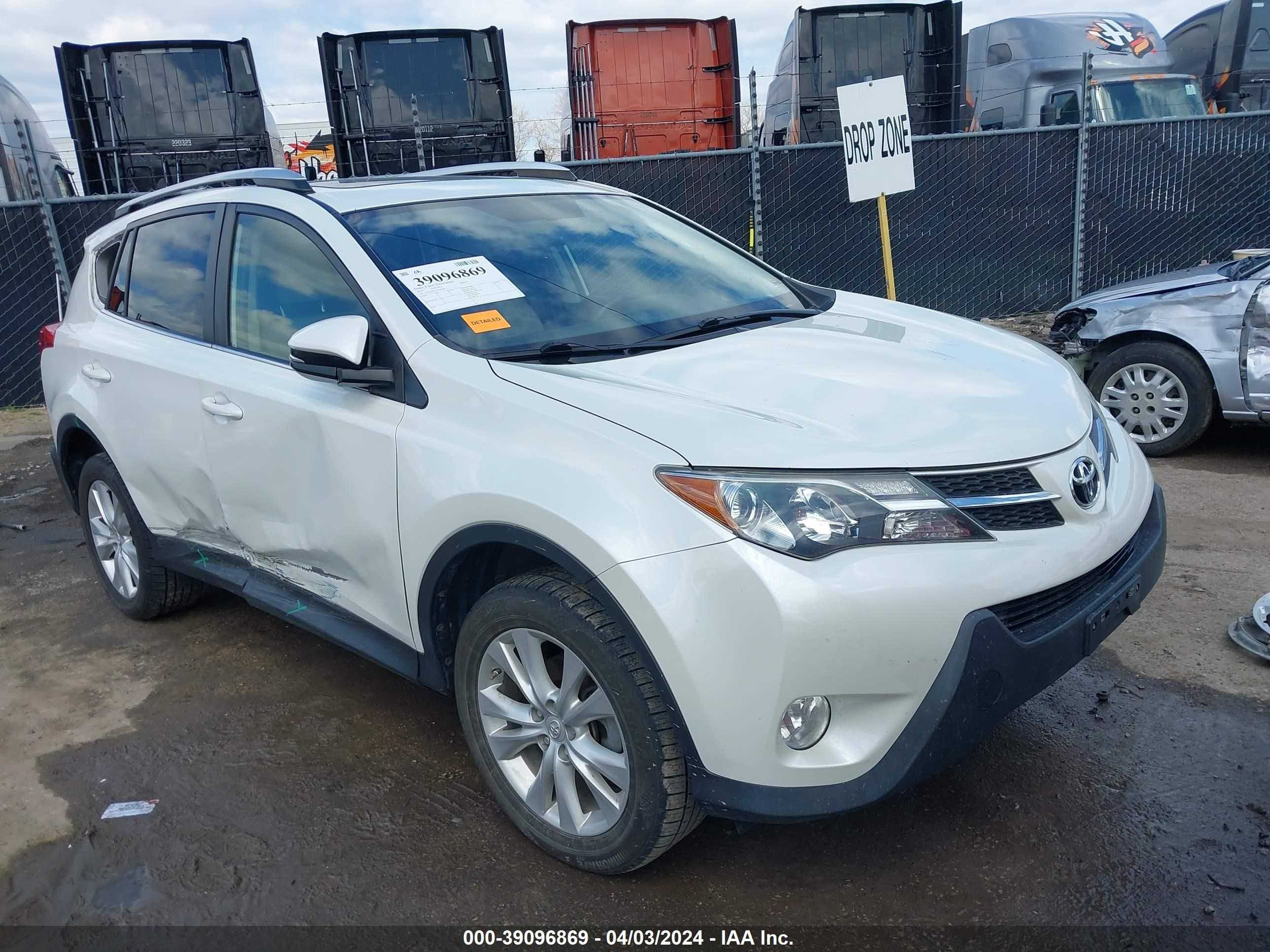 TOYOTA RAV 4 2014 jtmdfrev3ed049993