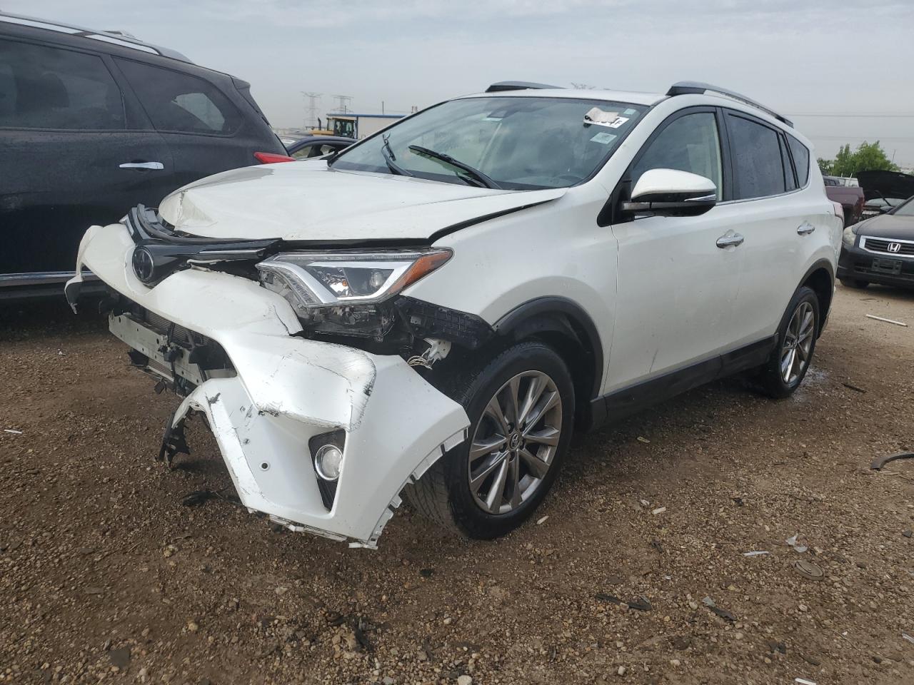 TOYOTA RAV 4 2017 jtmdfrev4hj705317