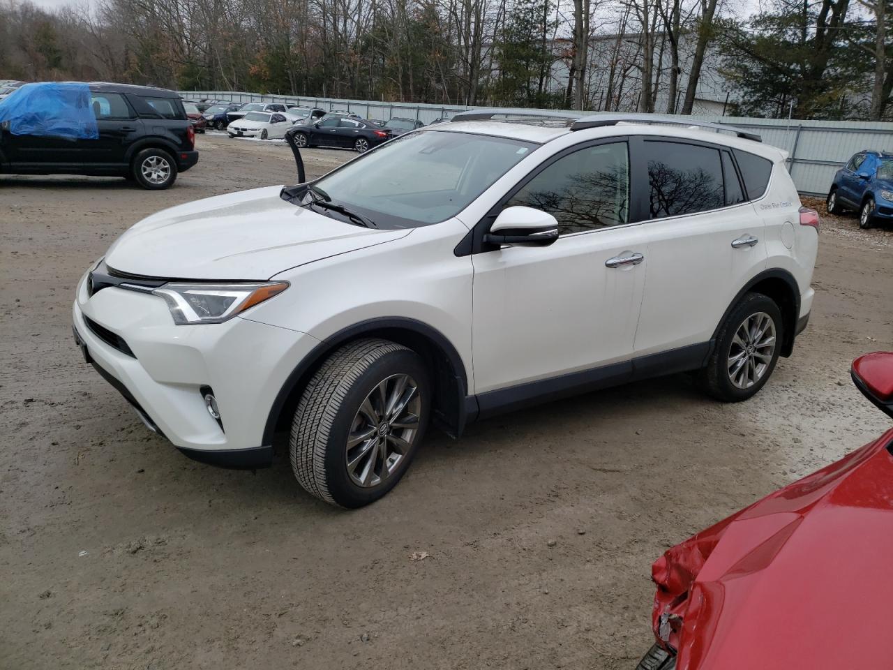 TOYOTA RAV 4 2018 jtmdfrev4jj208659