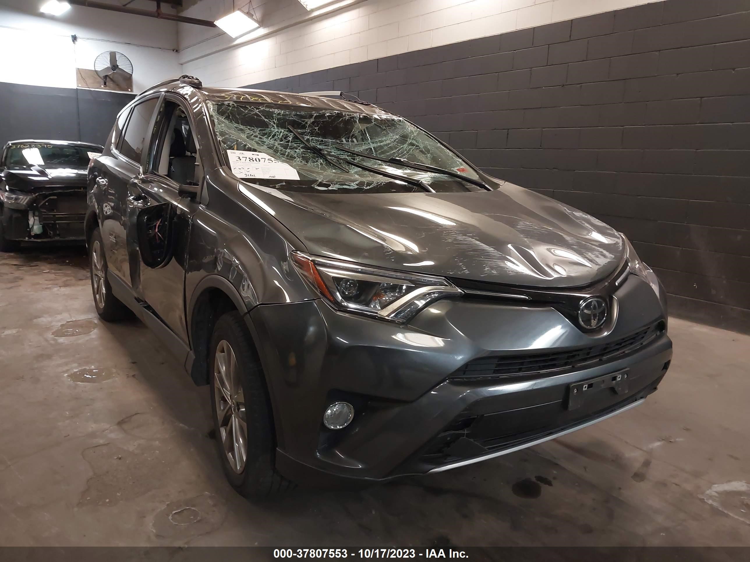 TOYOTA RAV 4 2018 jtmdfrev5jd235450