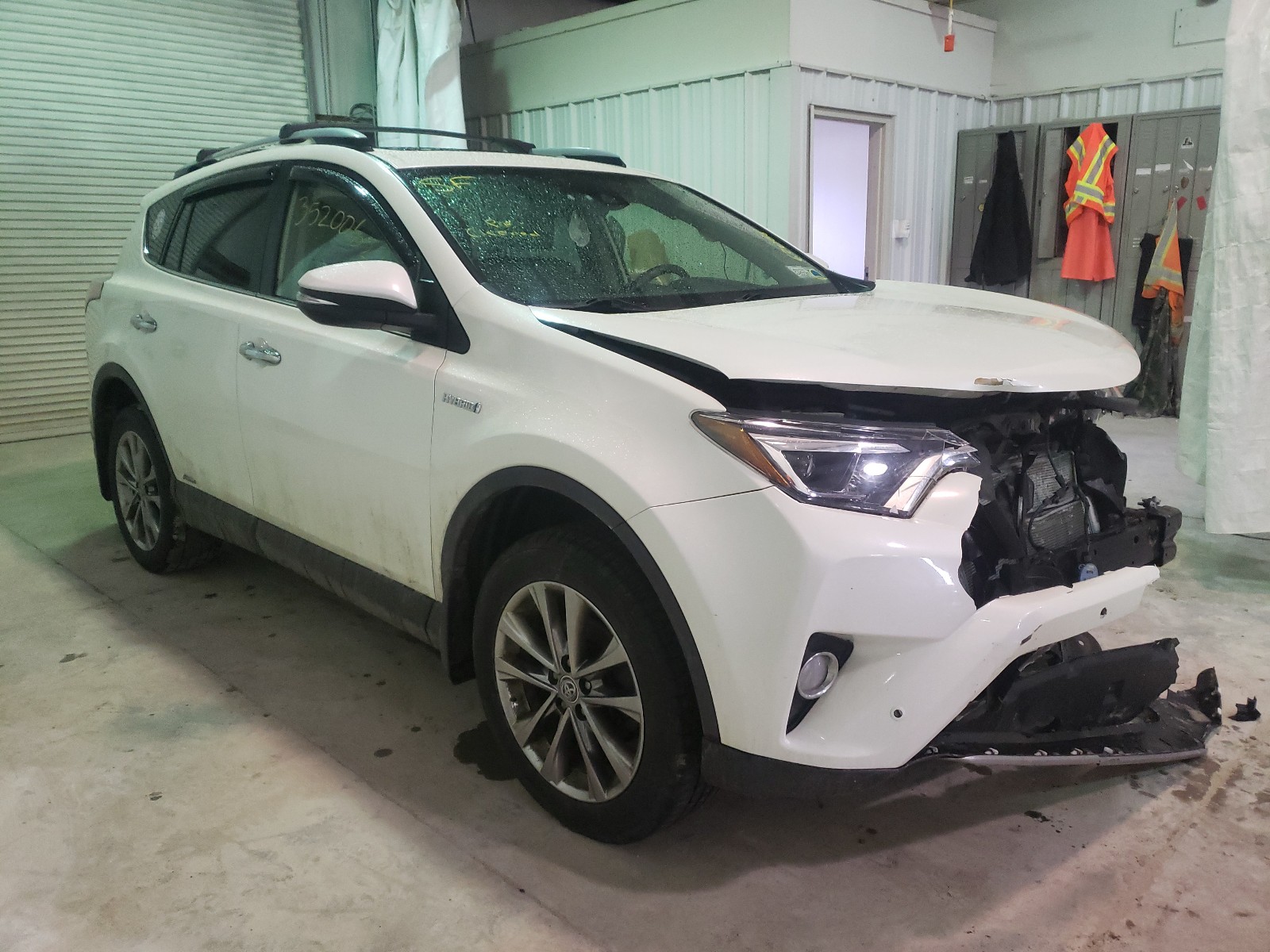 TOYOTA RAV4 HV LI 2017 jtmdjrev2hd096919